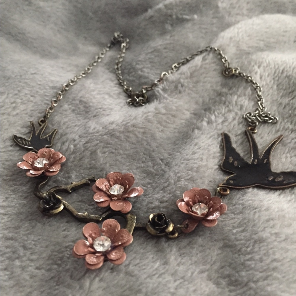 Floral necklace